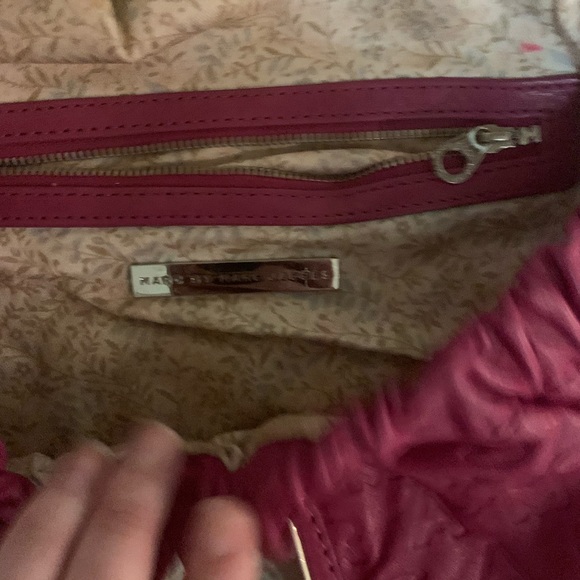 Marc by Marc Jacobs fuchsia leather clutch - Picture 4 of 5